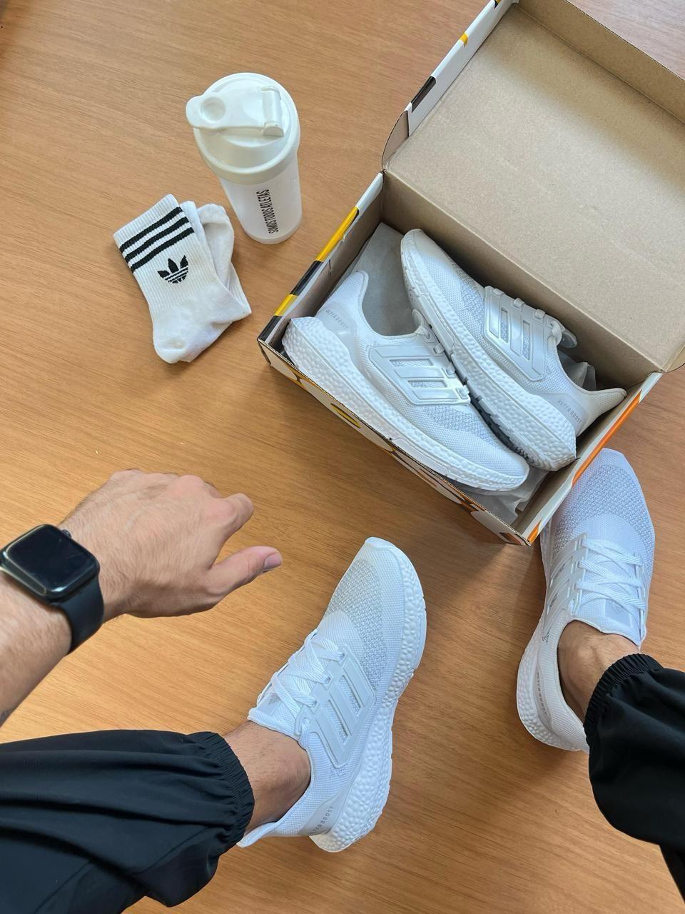 AD UltraBoost Branco