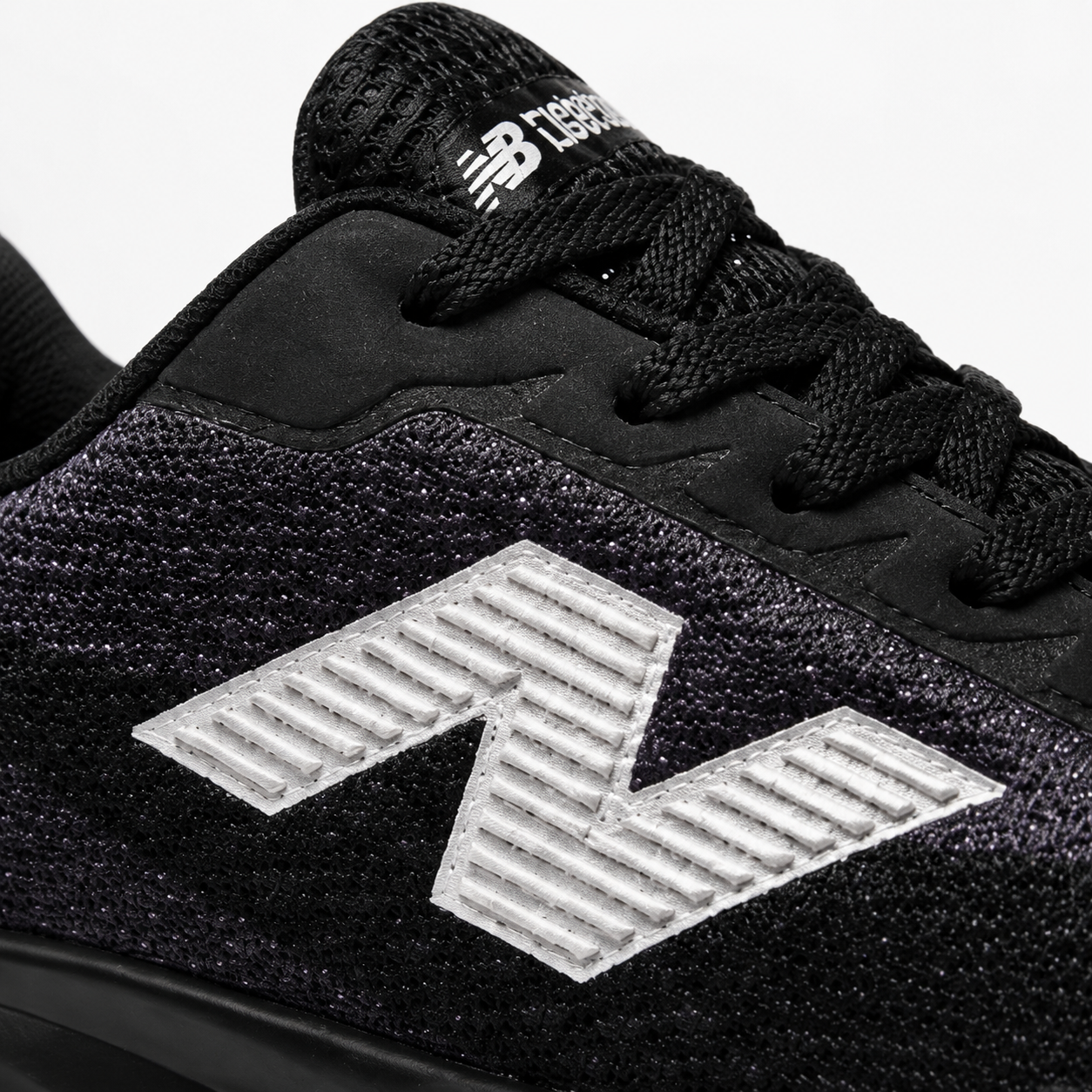 NB Fuel Cell Rebel Preto Branco