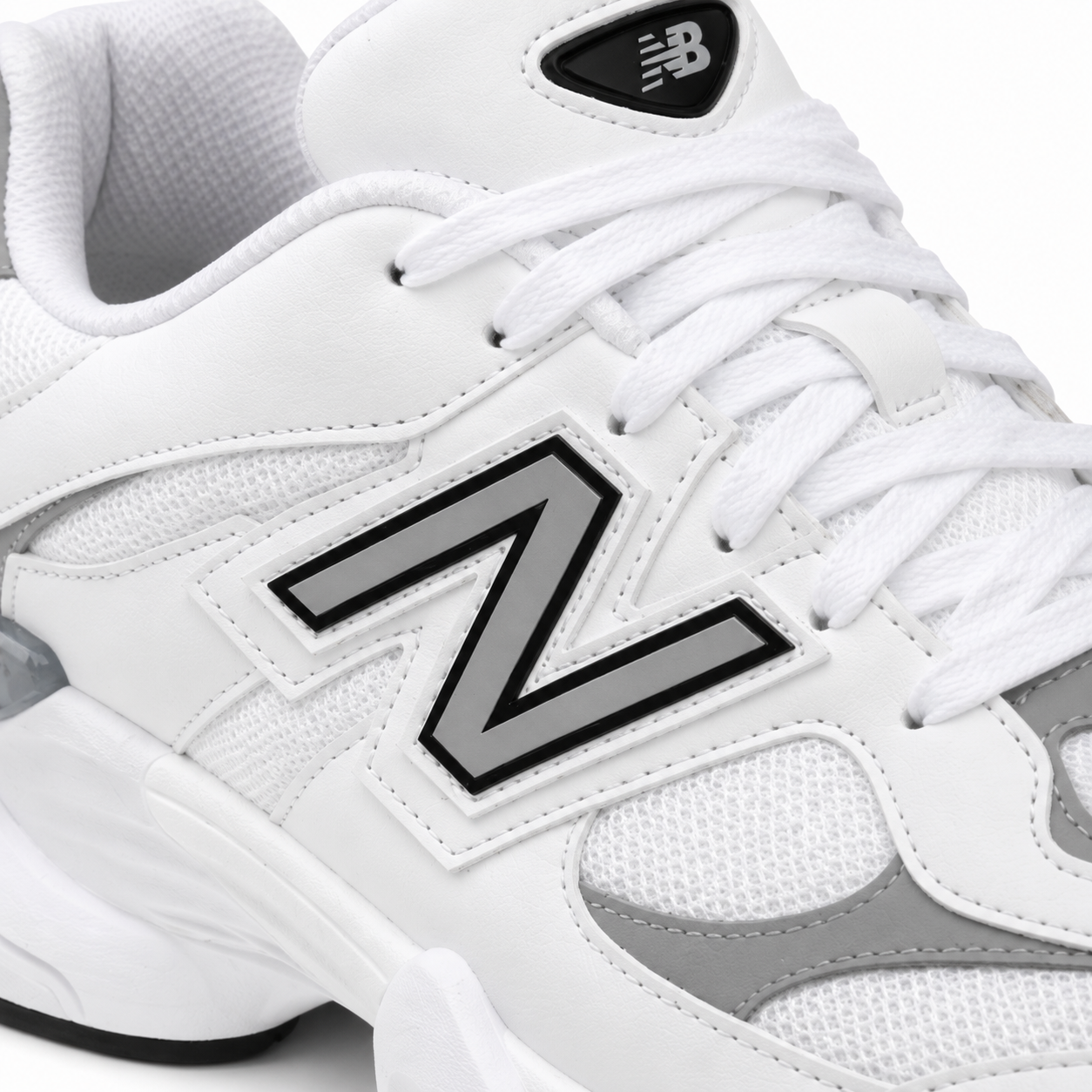 NB 9060 Branco e Cinza