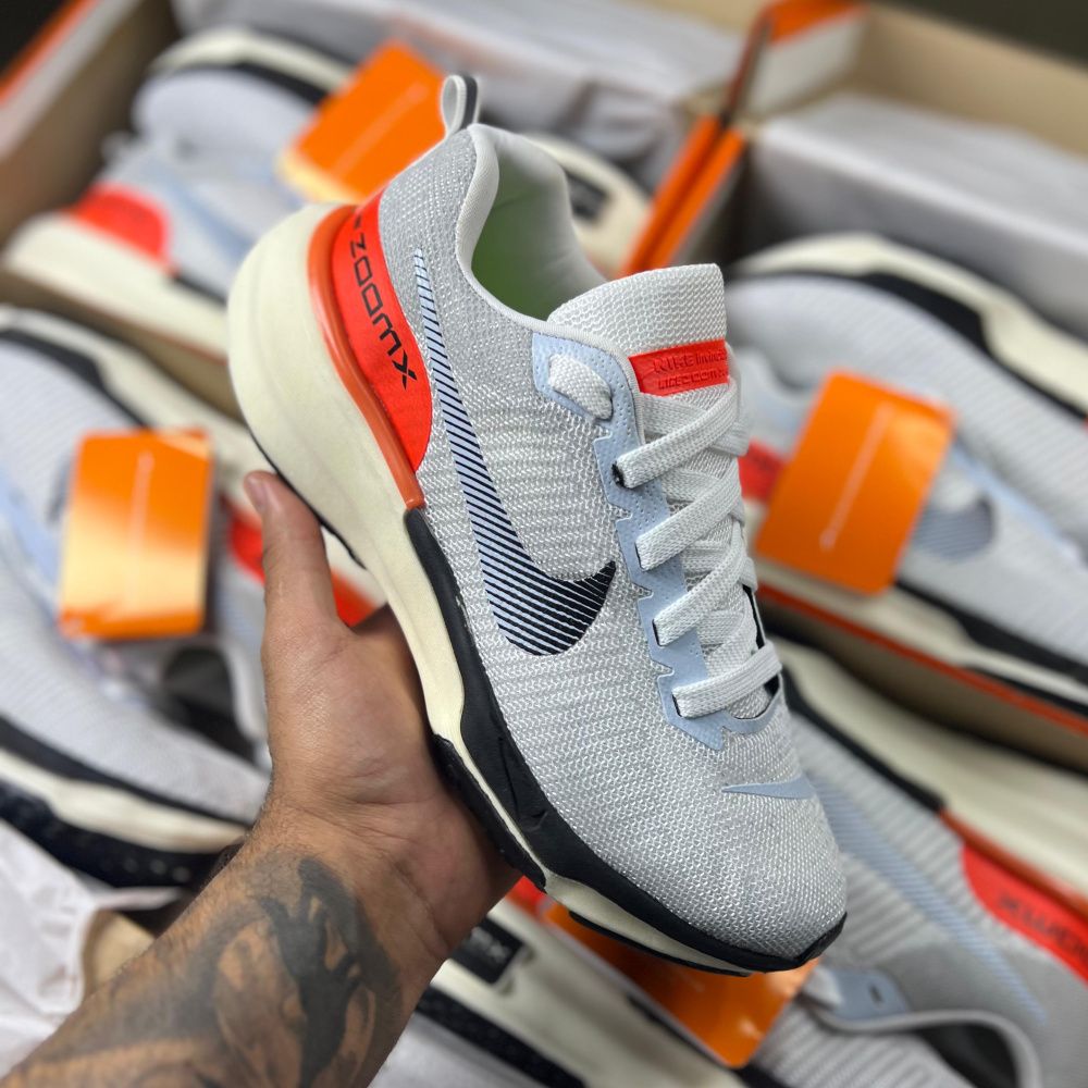NK Zoom X Cinza e Laranja